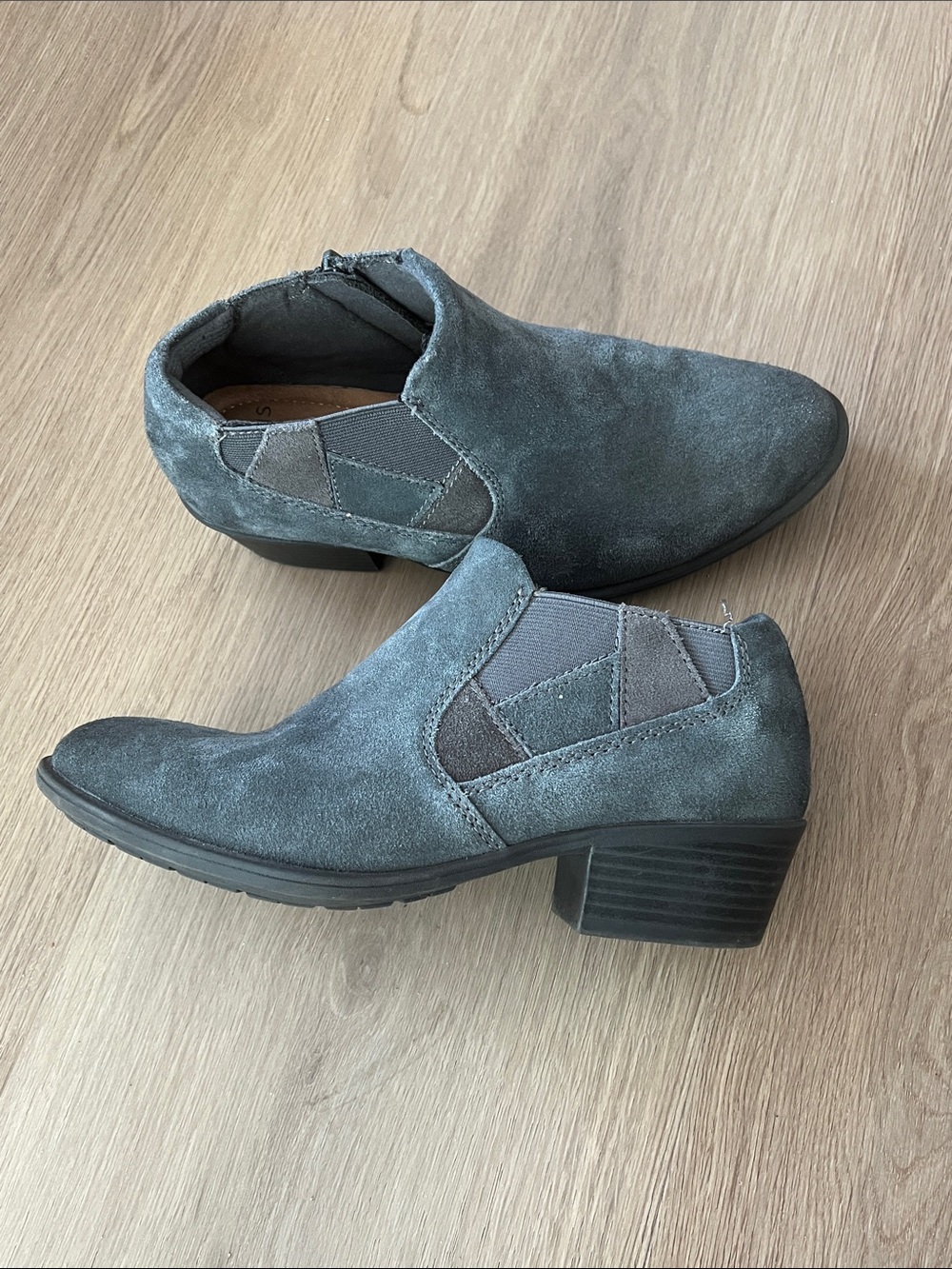 Women's Suede Ankle Bootie in Slate Gray